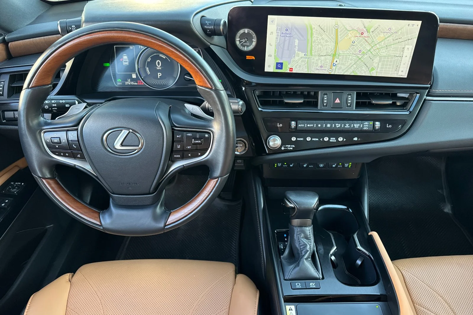 Certified Used 2025 White Pearl Lexus 300h Luxury image 11