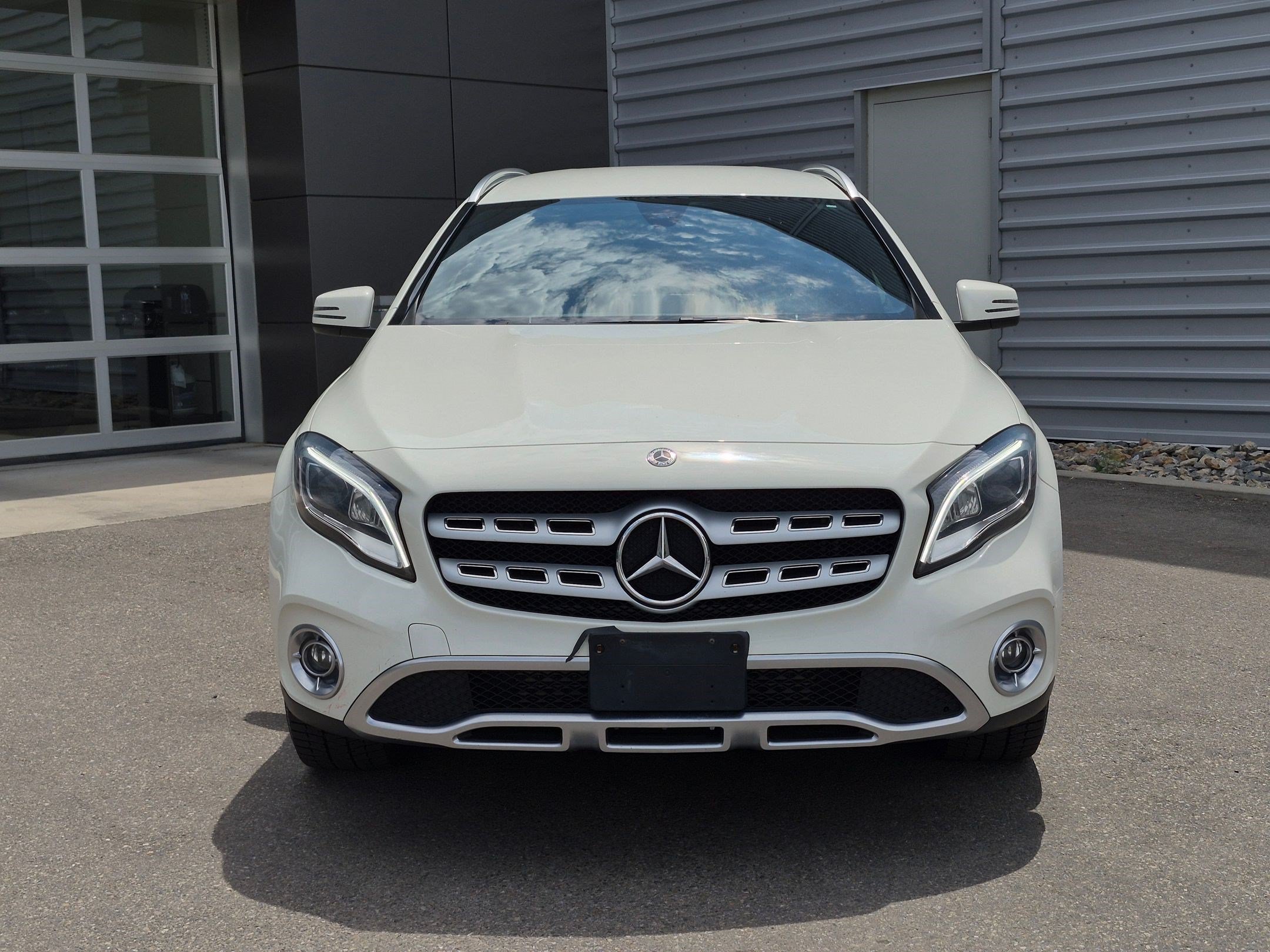 Used 2018 Cirrus White Mercedes-Benz GLA 250 image 9