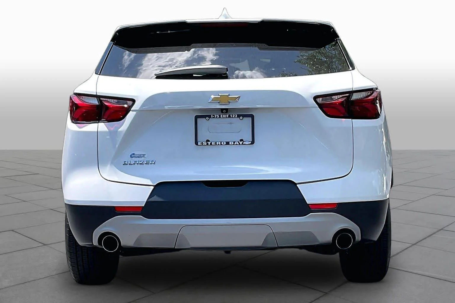 Used 2021 Summit White Chevrolet LT image 6