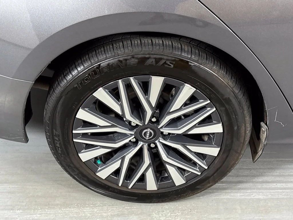 Used 2024 Gray Nissan 2.5 SV image 10