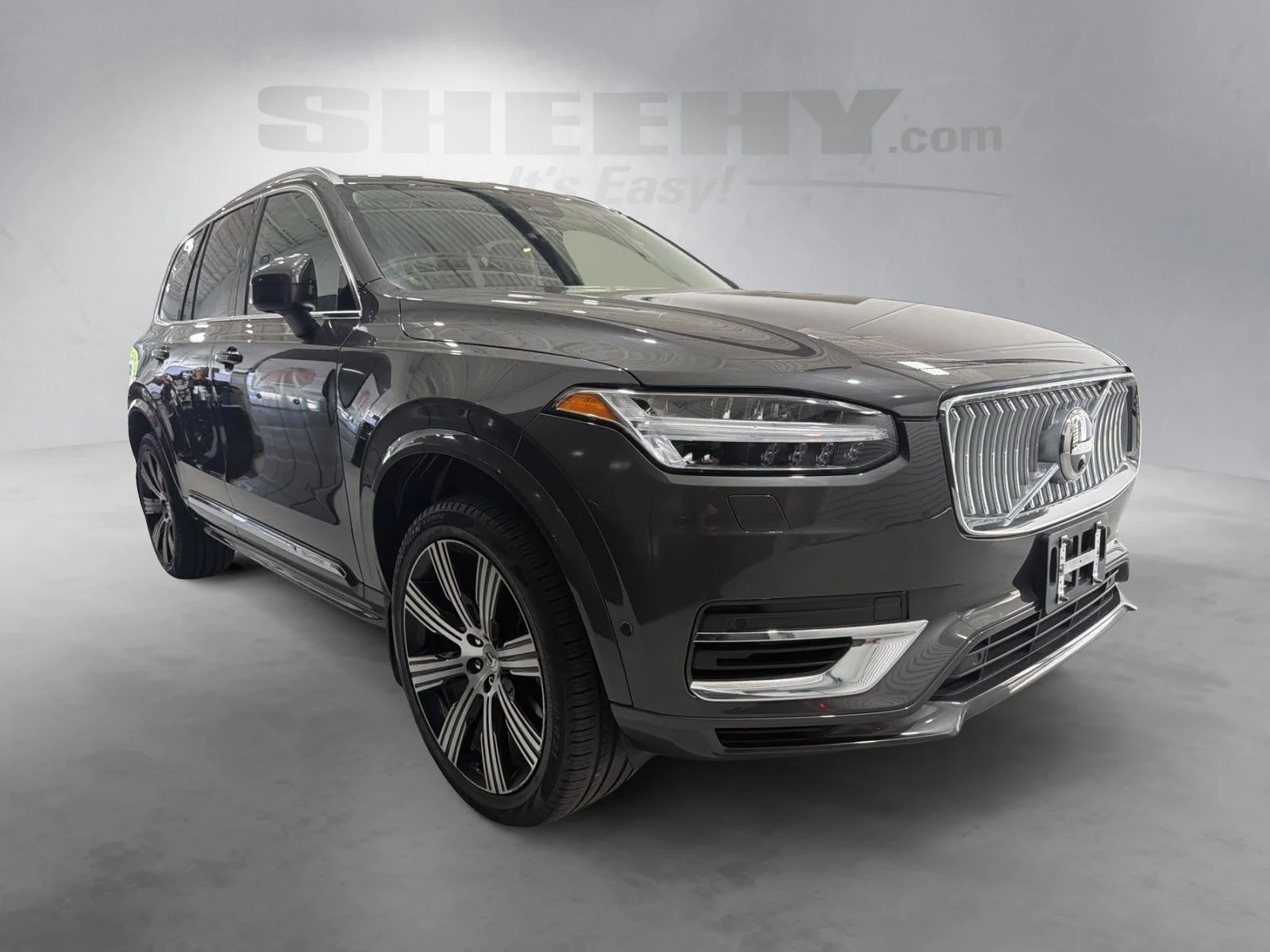 Used 2024 Gray Volvo T8 Plus Bright Theme 7 Passenger image 2