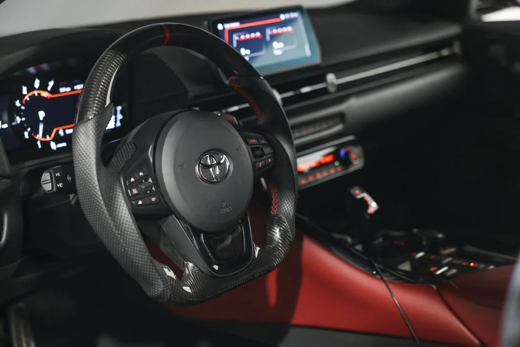 Used 2022 White Toyota 3.0 image 34