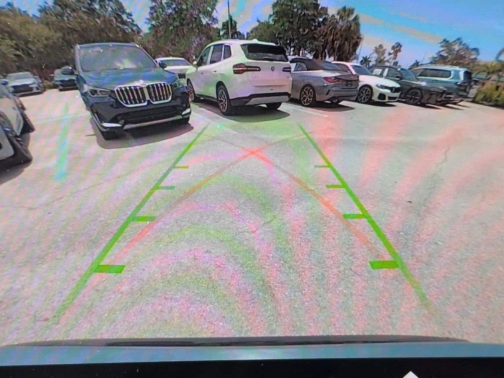 New 2026 Green Metallic BMW xDrive28i image 21