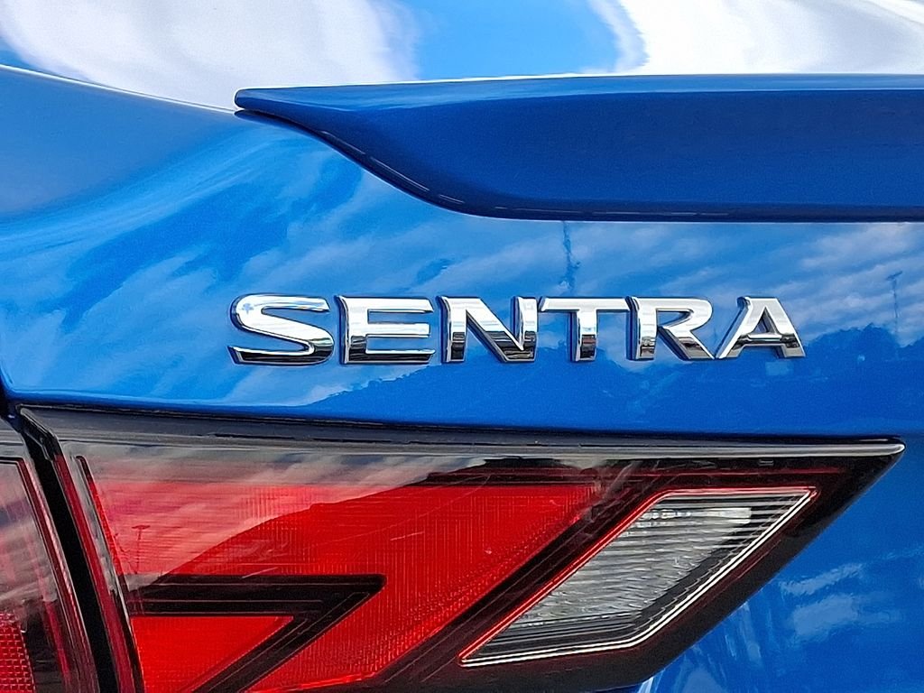 Used 2022 Blue Nissan SR image 30