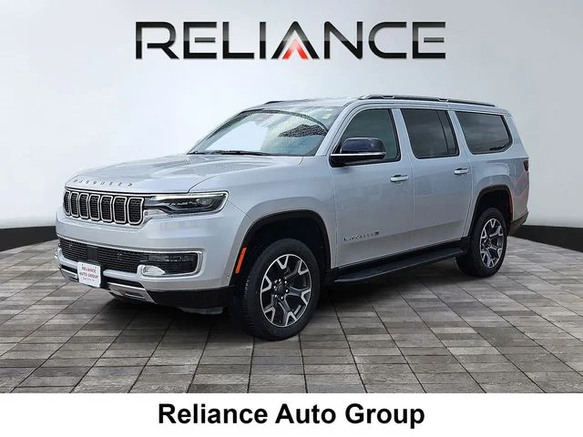 Used 2023 Silver Jeep Series III image 3