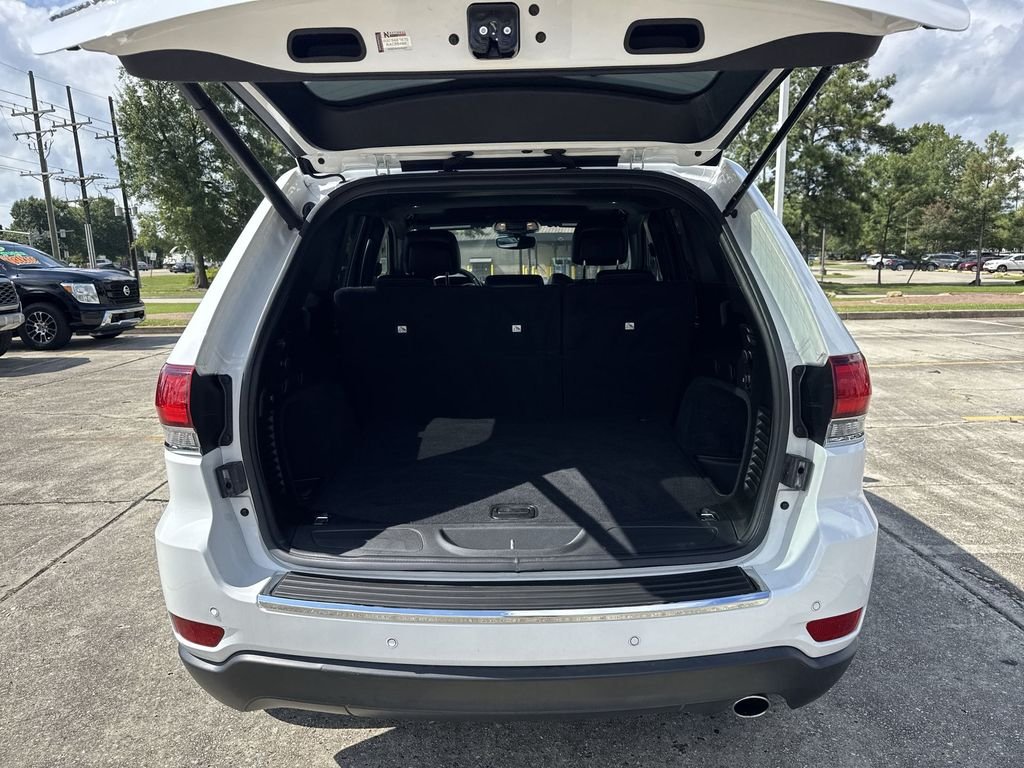 Used 2020 White Jeep Limited image 22