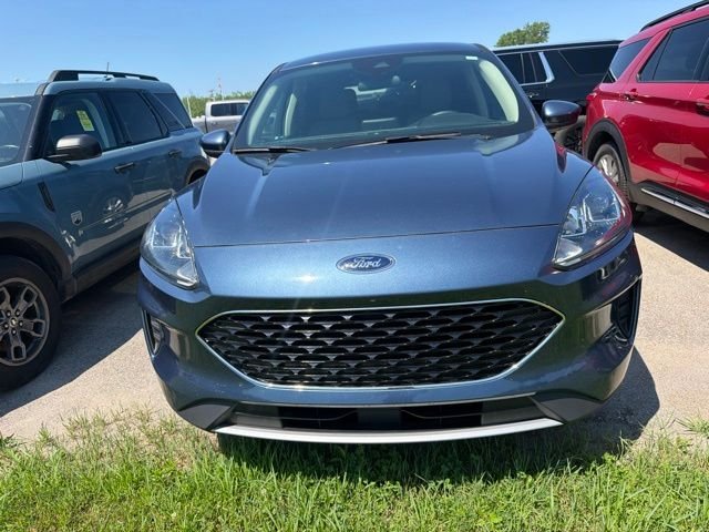 Used 2020 Ford Escape SE with VIN 1FMCU9G60LUB65281 for sale in Standish, MI
