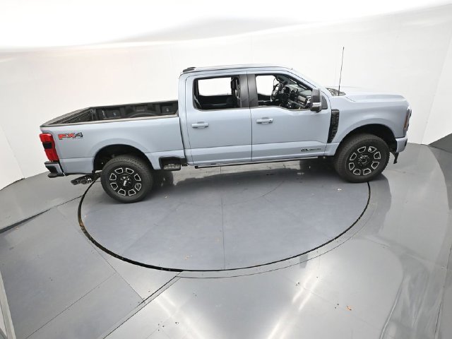 New 2026 Glacier Gray Metallic Tri-Coat Ford F-250® Platinum® image 48
