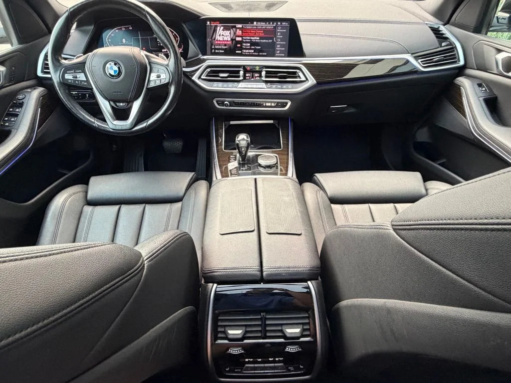 Used 2019 White BMW xDrive40i image 8