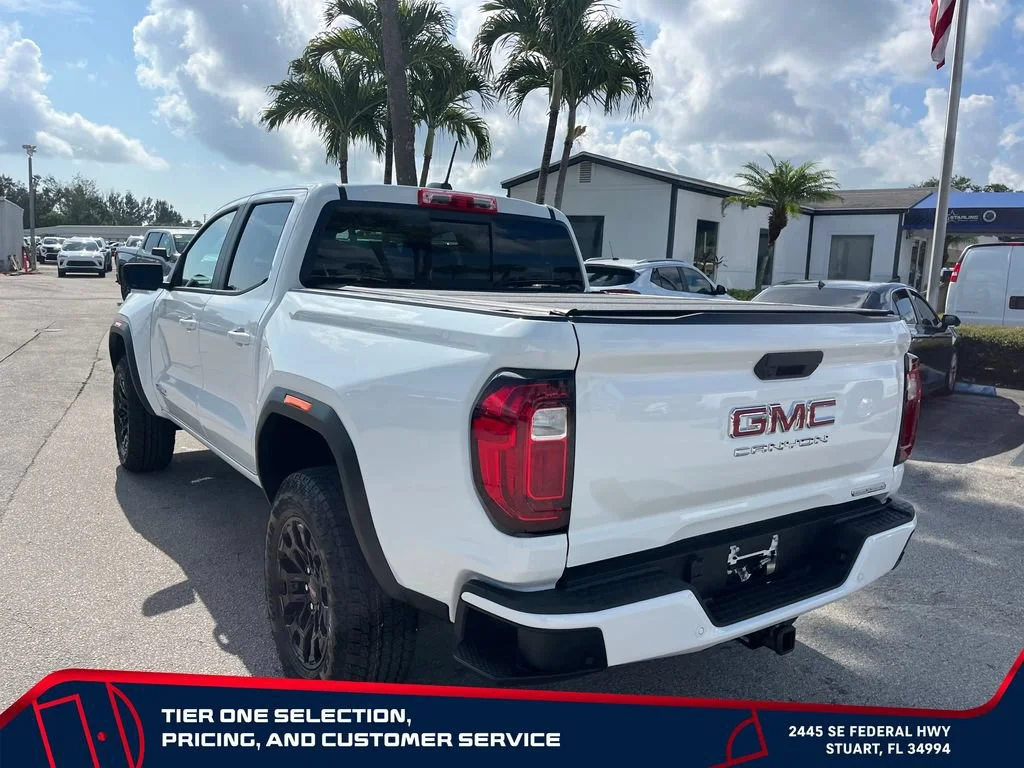 New 2026 Summit White GMC Elevation image 7