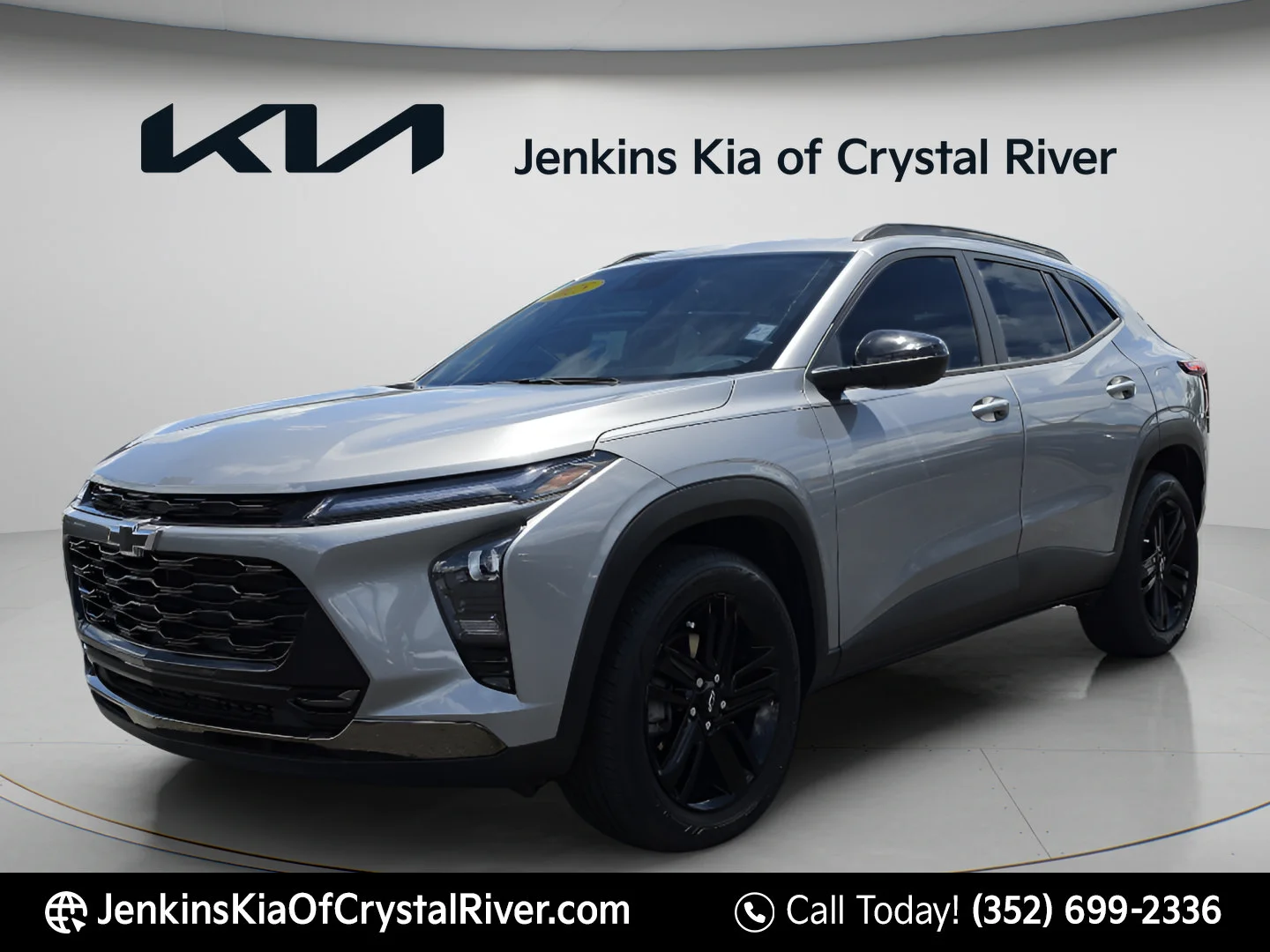 Used 2025 Sterling Gray Metallic Chevrolet ACTIV image 11