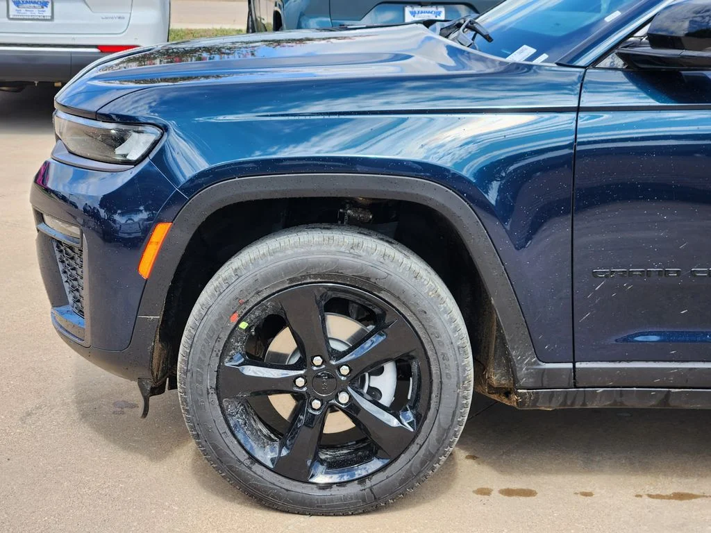 New 2026 Fathom Blue Pearlcoat Jeep Limited image 6