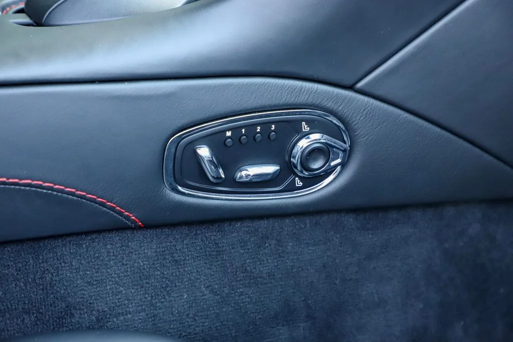 2019 Aston Martin DBS Superleggera Base - Photo 47