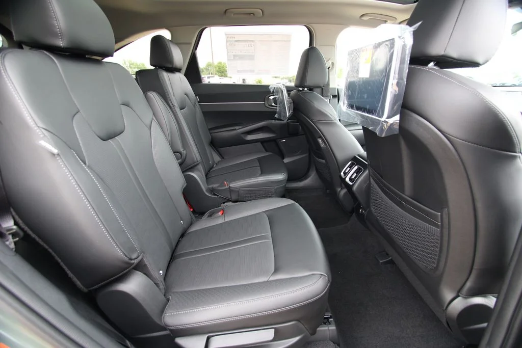 New 2026 Green Kia X-Line EX image 9