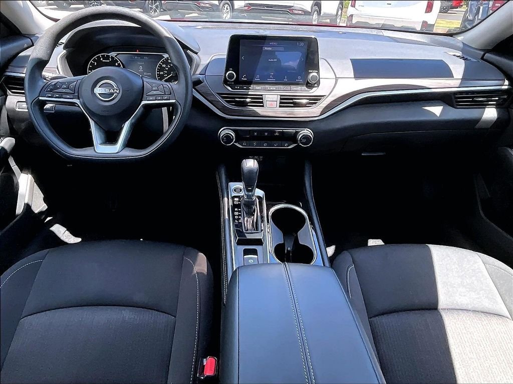 Certified Used 2023 Red Nissan 2.5 SV image 21