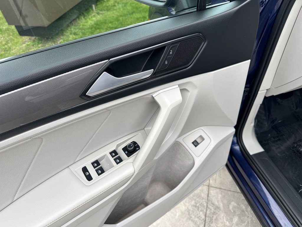 2022 Volkswagen Tiguan SE - Photo 23