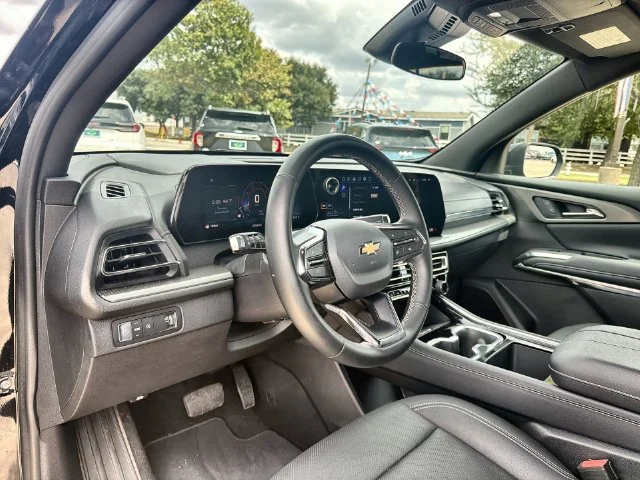 2026 Chevrolet Traverse LT - Photo 10