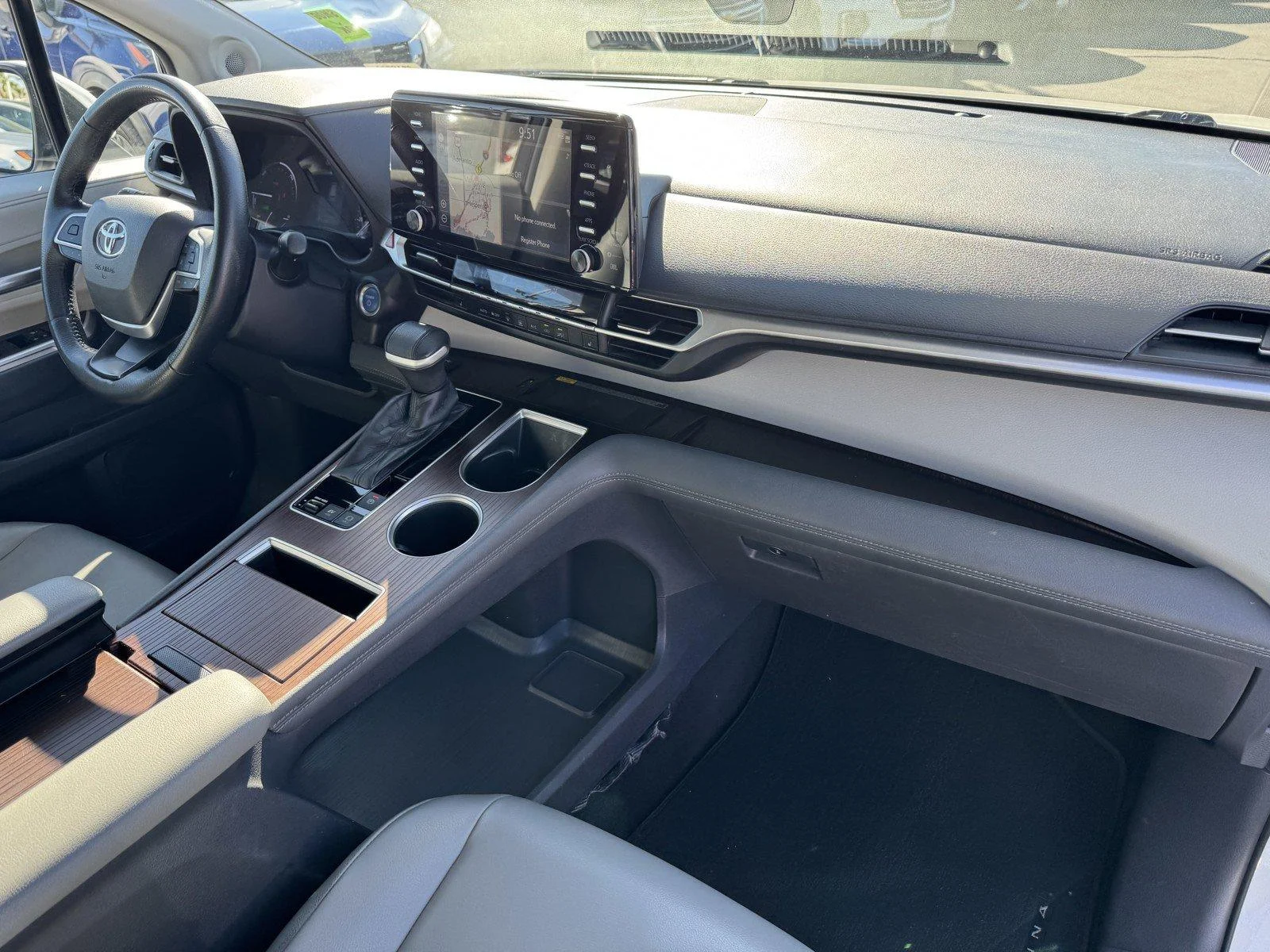 Used 2021 Blizzard Pearl Toyota XLE image 7