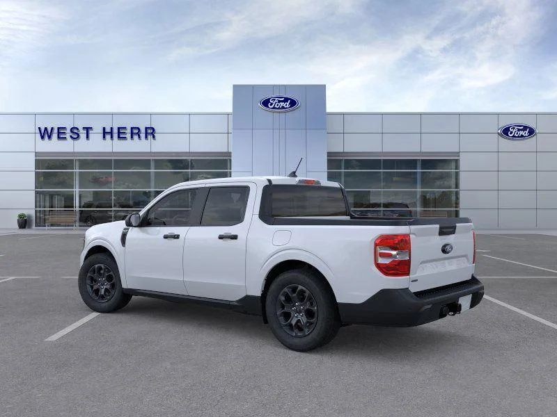 New 2026 Space White Metallic Ford XLT image 4