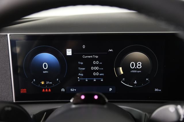 New 2026 White Hyundai SEL Premium image 8