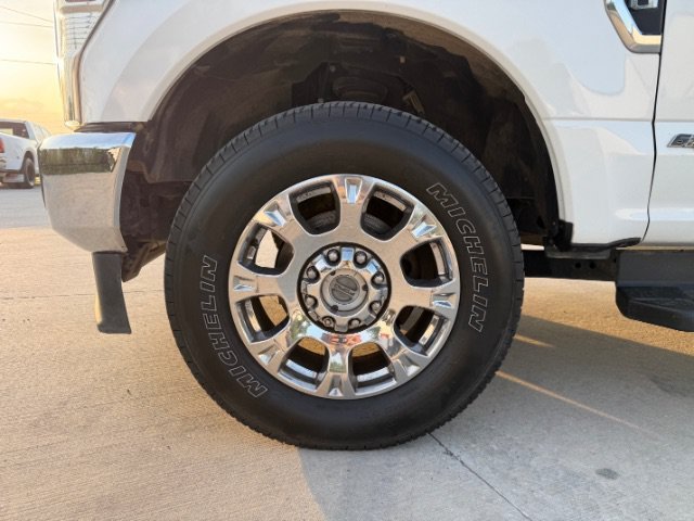 Used 2020 White Ford LARIAT image 10