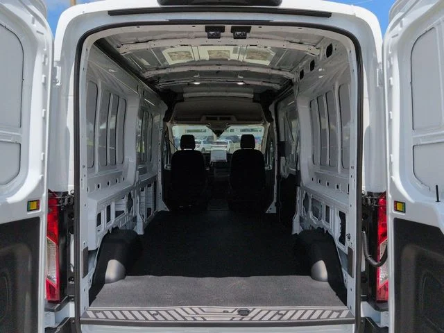 New 2026 White Ford Base image 12
