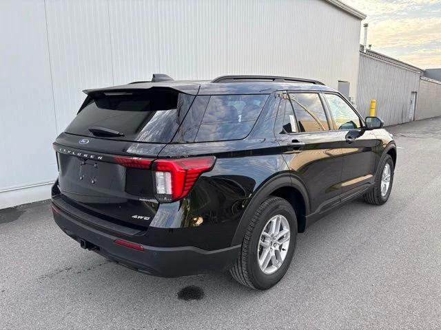 New 2026 Agate Black Metallic Ford Active image 13