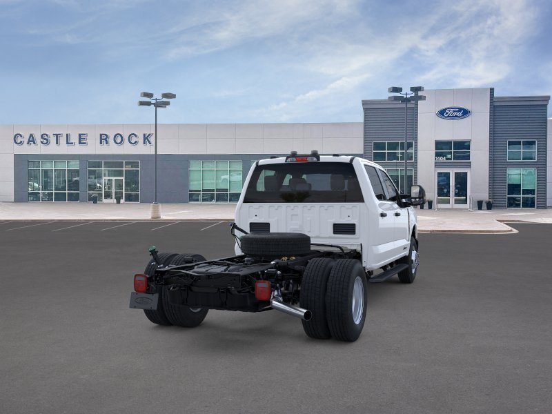New 2025 Oxford White Ford F-350® XL image 8