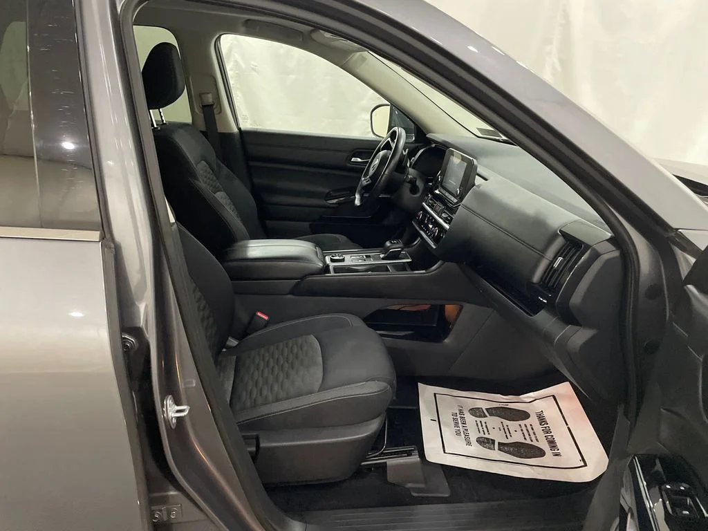 Used 2022 Gun Metallic Nissan SV image 25