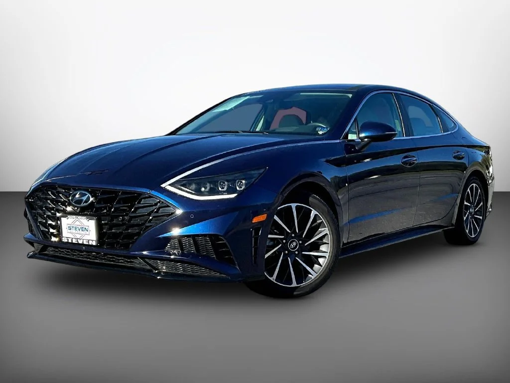 Used 2022 Blue Hyundai Limited image 3