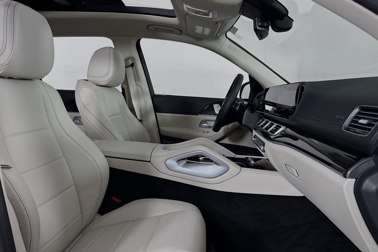 New 2026 Polar White Mercedes-Benz GLS 450 4MATIC® SUV image 6