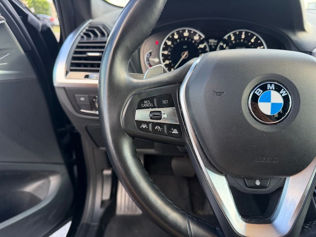 Used 2021 Black BMW xDrive30i image 18