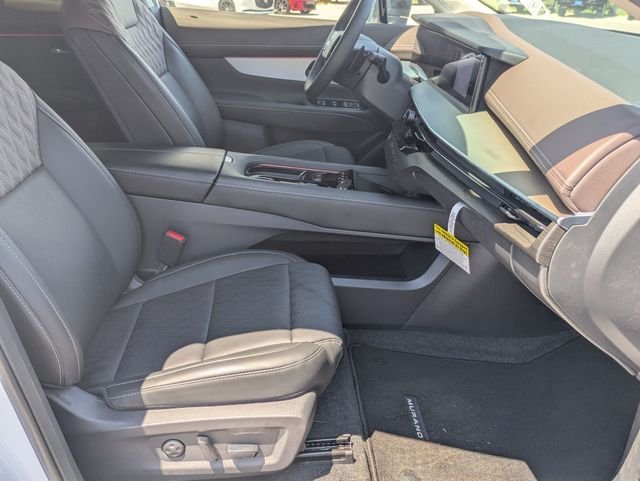 New 2026 Everest White Pearl TriCoat Nissan Platinum image 30