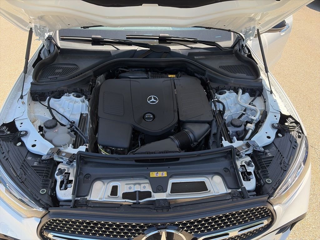 Used 2026 White Mercedes-Benz GLC 300 image 22