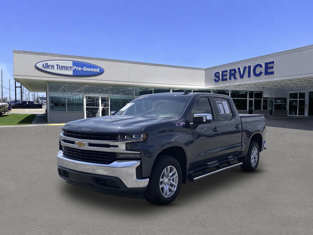 Used 2020 Shadow Gray Metallic Chevrolet LT image 4