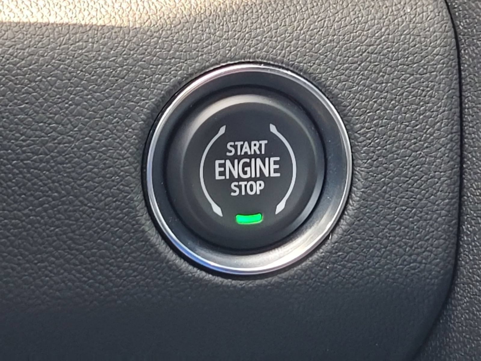 2026 GMC Acadia Denali Ultimate - Photo 49