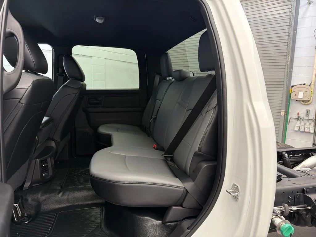 2026 RAM 3500 Chassis Tradesman - Photo 16