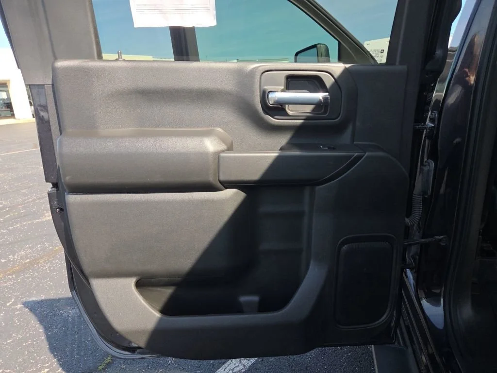 2024 Chevrolet Silverado 2500HD Custom - Photo 25