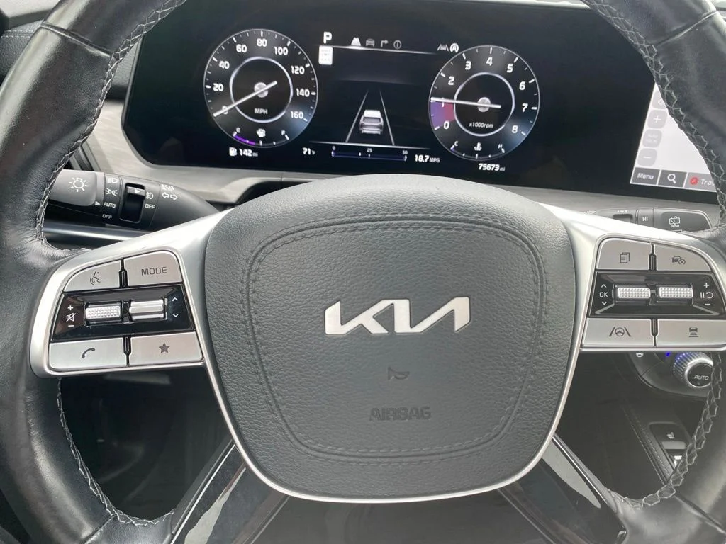 Used 2023 Gray Kia SX X-Line image 36