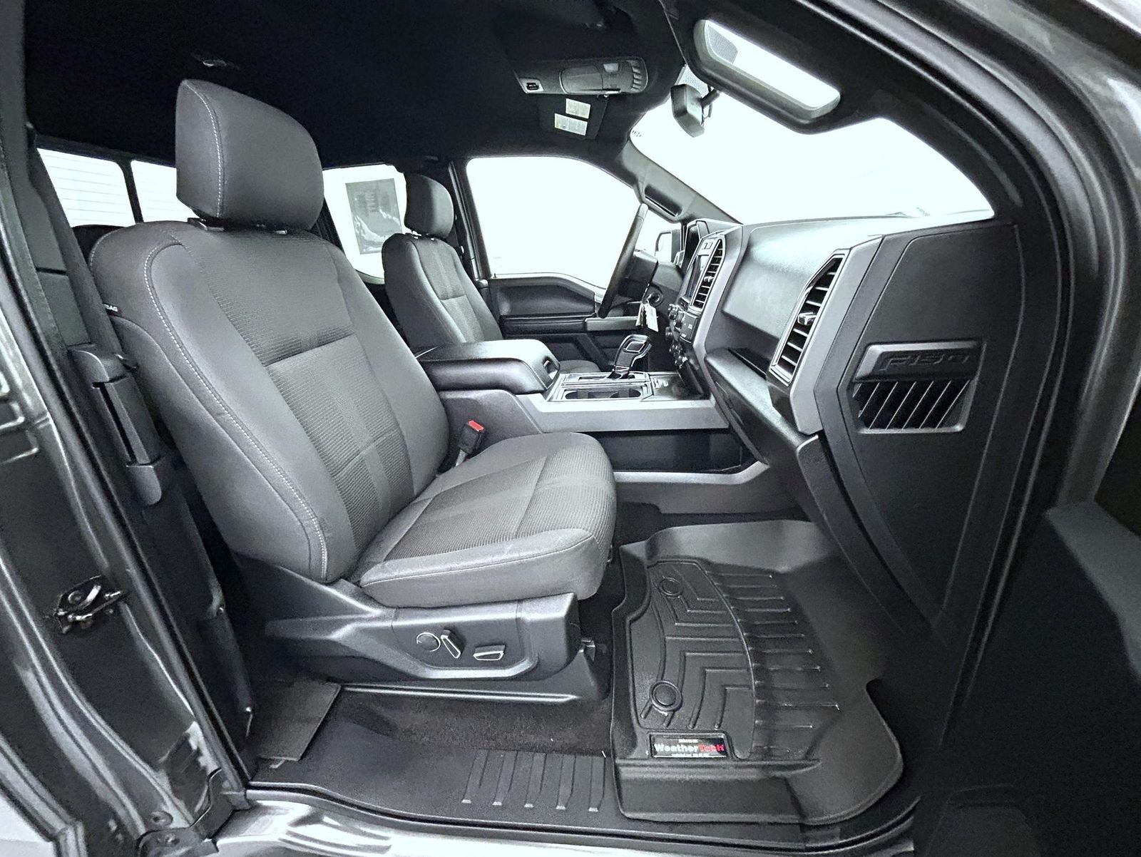 Used 2016 Gray Ford XLT image 15