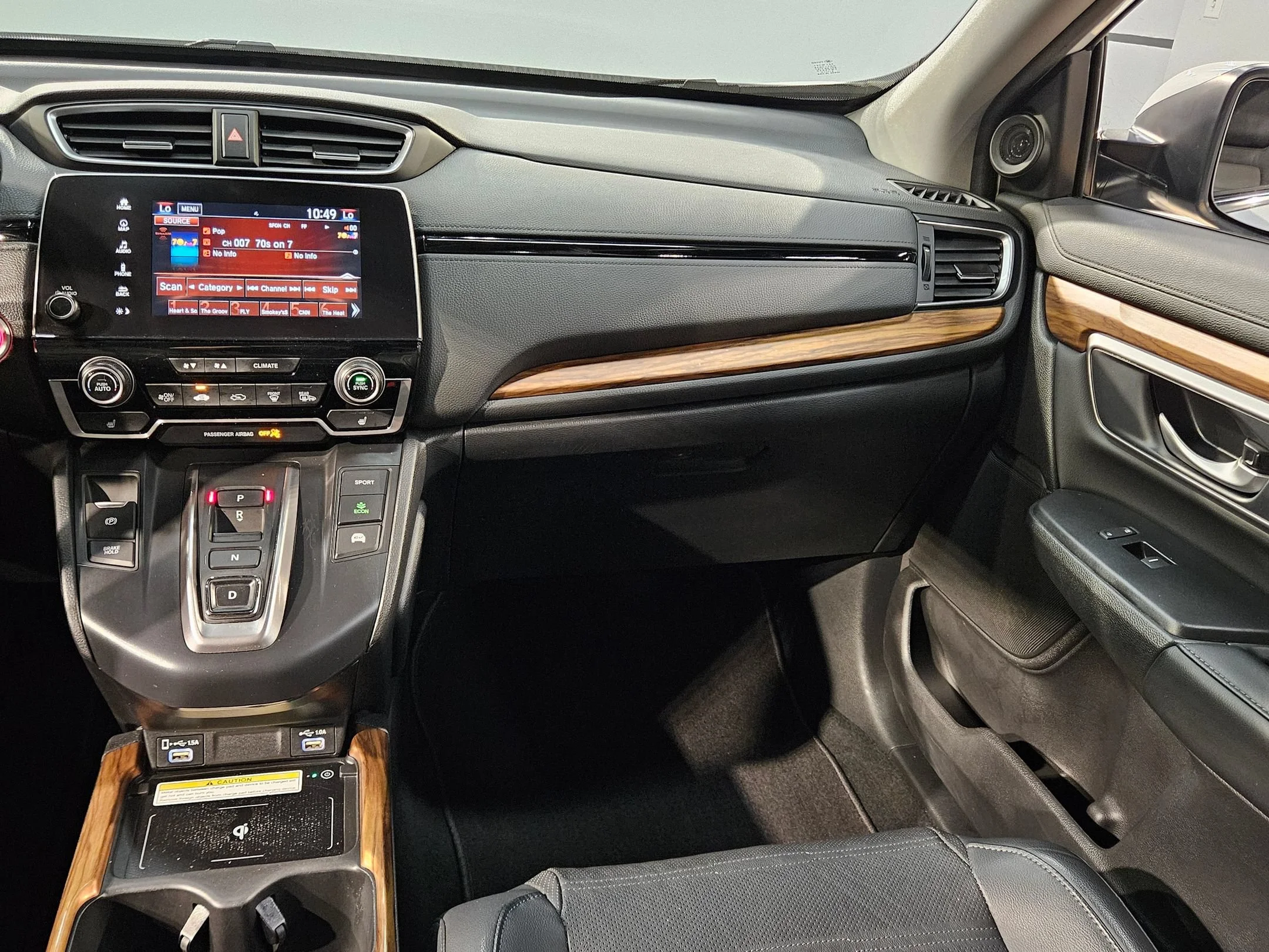 Used 2022 Platinum White Pearl Honda Touring image 11