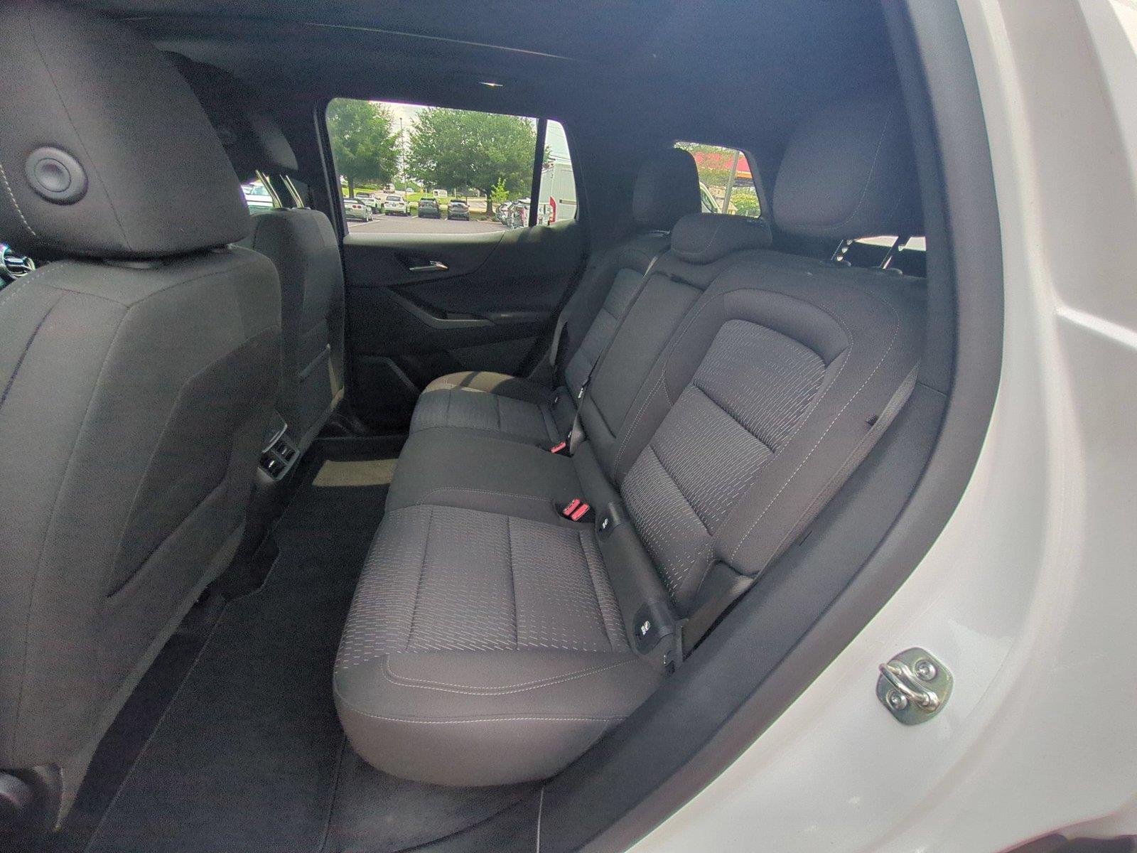 Used 2025 Summit White Chevrolet FWD LT image 34
