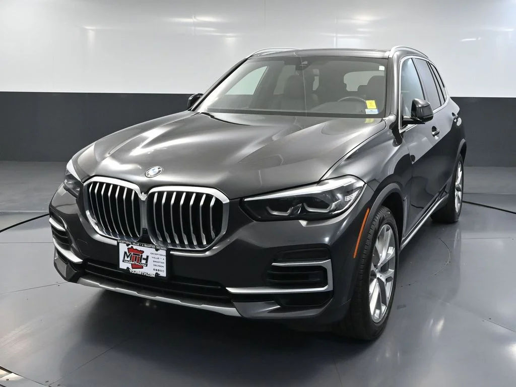 Used 2023 Gray BMW xDrive40i image 12