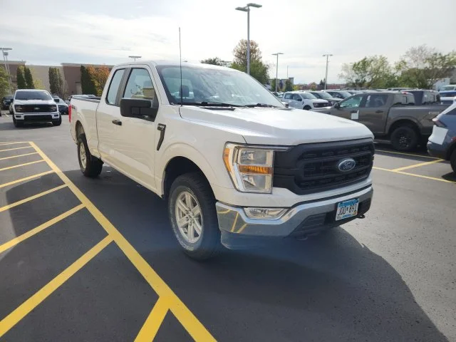 Used 2021 White Ford XL image 1
