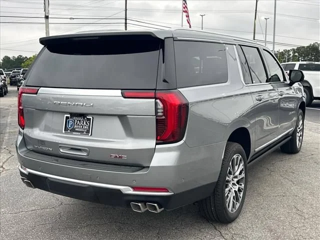 2026 GMC Yukon XL Denali - Photo 13