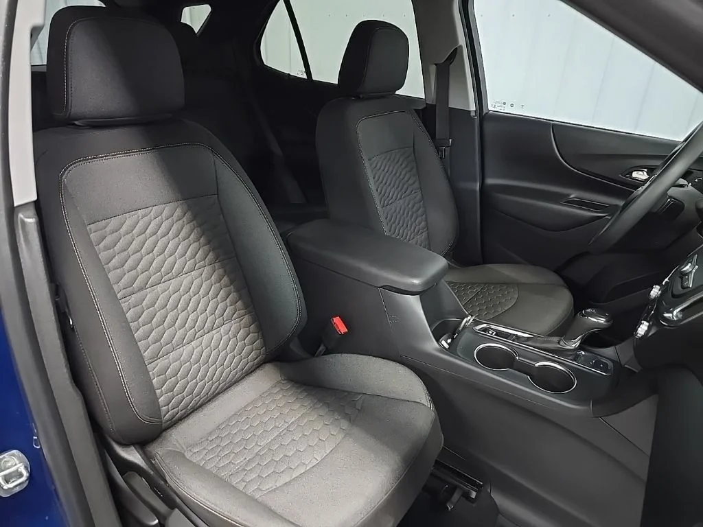 Used 2020 Blue Chevrolet LT image 16