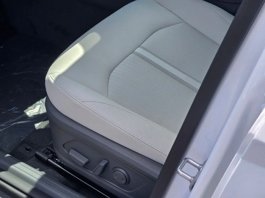 New 2026 White Hyundai SEL Sport image 21