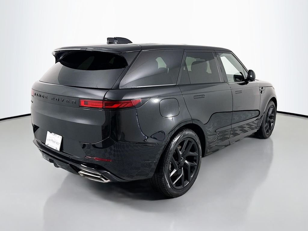 New 2026 Santorini Black Land Rover Dynamic SE image 9