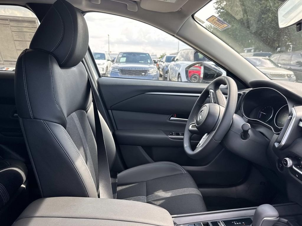 New 2026 Wind Chill Pearl Mazda Preferred AWD image 11