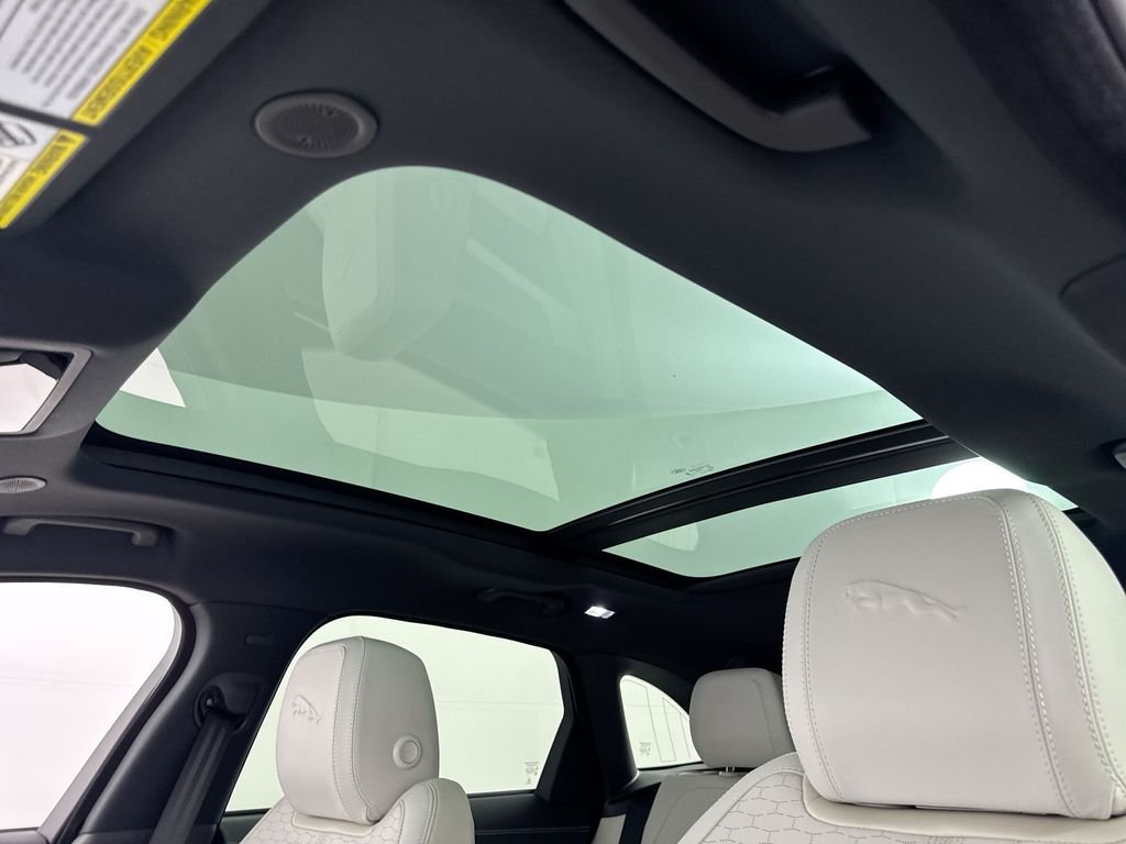 2026 Jaguar F-Pace R-Dynamic S - Photo 20